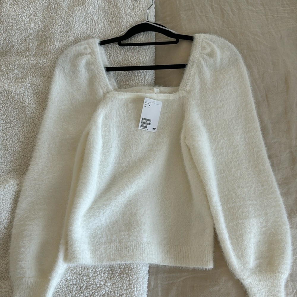 NWT H&M FUZZY LONG SLEEVE SQUARE NECK SMALL